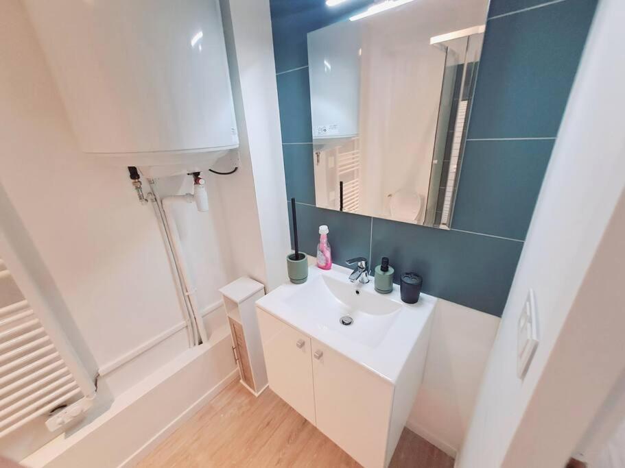 Charmant T2 - Hypercentre - 24/7 Apartment Тулон Екстериор снимка